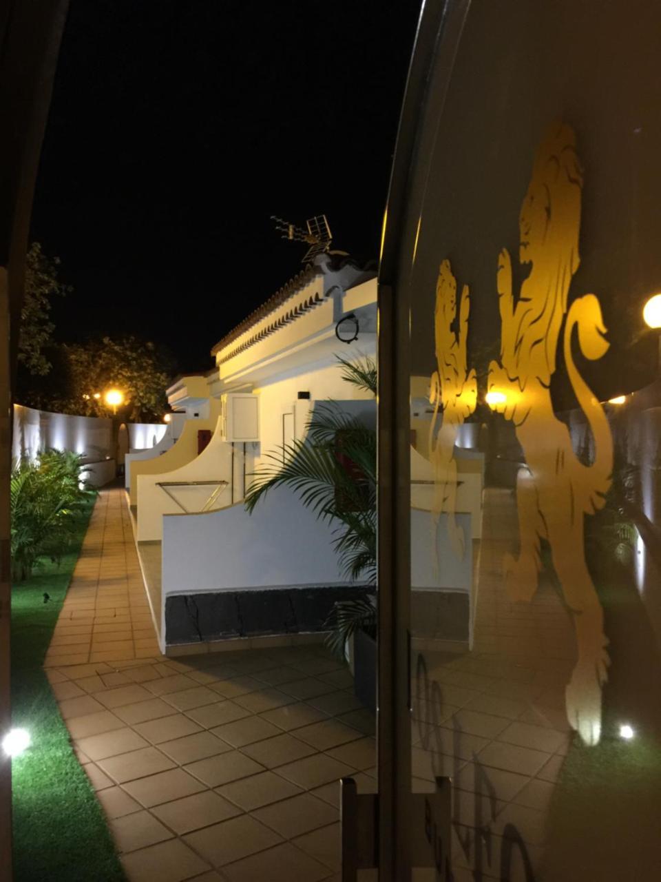 Alsol Los Leones Bungalows - Adults Only Маспаломас Екстериор снимка